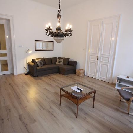 Sissy Apartment Budapest Esterno foto